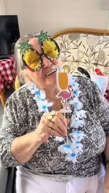 #lindisfarneshotton 
As we say goodbye to the sunny days and BBQs, we welcome the crisp air and golden leaves of autumn. Our residents have shared so many laughs and lovely moments this summer and we’re looking forward to making even more memories together this autumn! 🍂☀️