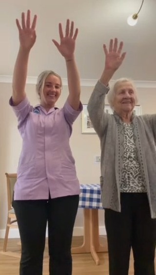 #lindisfarneshotton 
🌟 Stretching, Smiles & a Little 80s Fun! 🌟
On Saturday afternoon our lovely resident Jessie joined Leoni for some gentle stretching with plenty of giggles along the way! 🎶 It’s amazing how a little movement, laughter and great music can brighten up somebody’s day. 💛