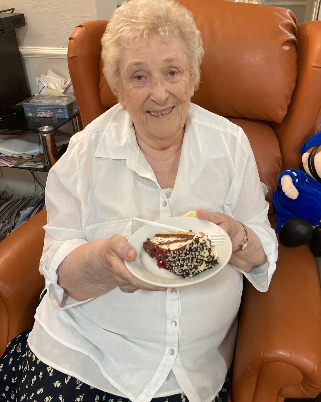 Happy birthday Sylvia! 
We celebrated her birthday last week. She didn’t want a party just nice cakes and a cup of tea with the girls at #stmarysnursinghome 🥰
