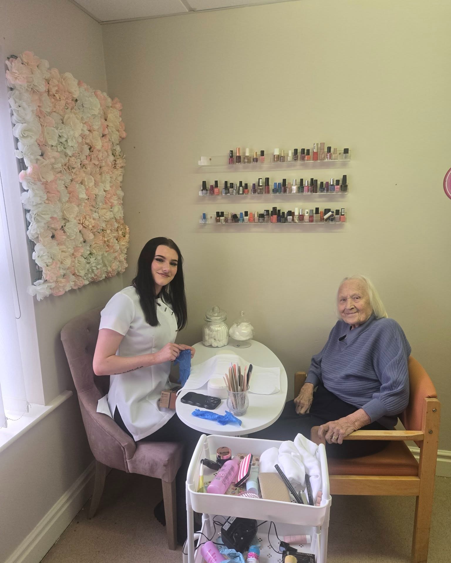 Residents at #lindisfarneseaham  enjoyed a pamper day 💆‍♀️