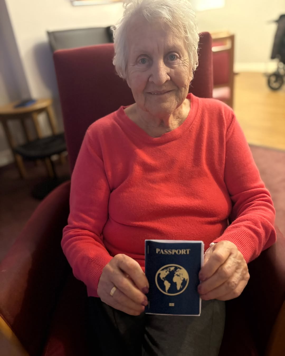 ✈️🌍 Armchair Travel – England Edition! 🇬🇧

Our residents at #lindisfarneshotton packed their (imaginary!) suitcases and took off on a wonderful Armchair Travel journey to beautiful England! 🧳✨

This much-loved activity gives everyone the opportunity to share memories of past holidays, talk about places they’ve visited, and learn more about different countries and cultures. We “flew” to England by watching a guided tour, followed by a fun quiz to test our knowledge finally finishing off with plenty of chatter and laughter. 😊

Of course, no trip would be complete without sampling some traditional treats! Today we enjoyed delicious jam scones with cream and a cup of tea, followed by a classic fish and chips for dinner. 🫖🍰🍽️

A truly lovely afternoon full of memories, storytelling, learning and smiles all around. 🌎💙