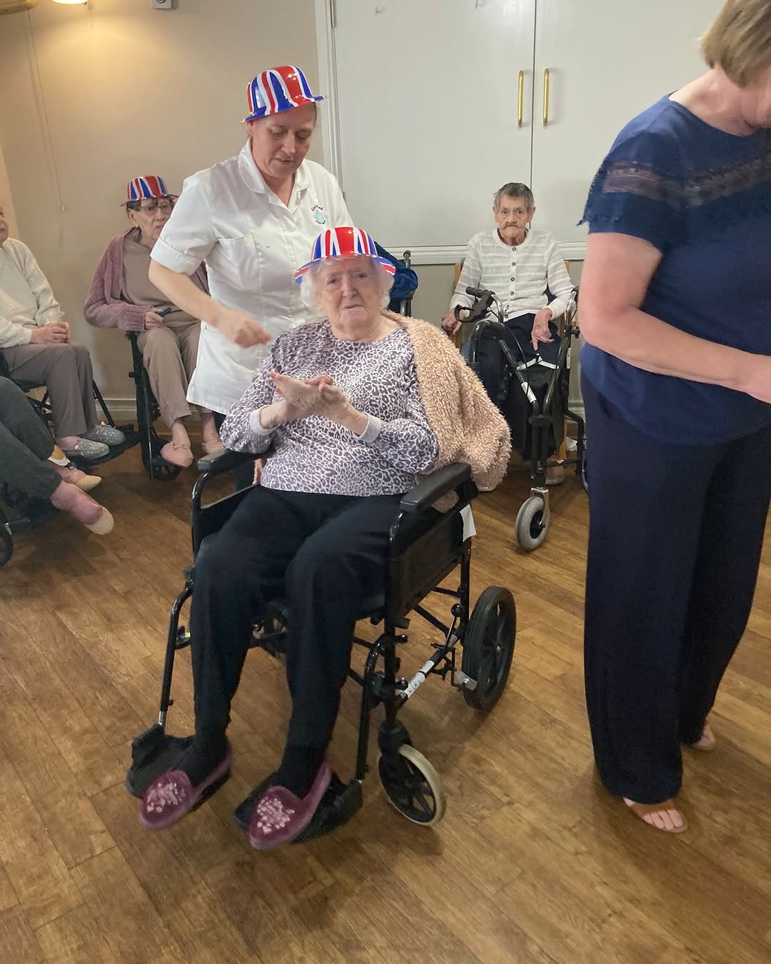 We celebrated VE Day at #stmarysnursinghome  with the great Soldier Mac, lots of singing and dancing and remembering all the soldiers who have done us proud.